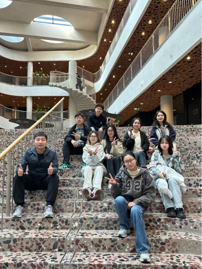 刘龙超团队在国科大雁栖湖校区