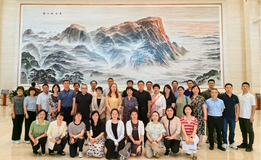 微生物所纪委组织开展廉政警示教育活动